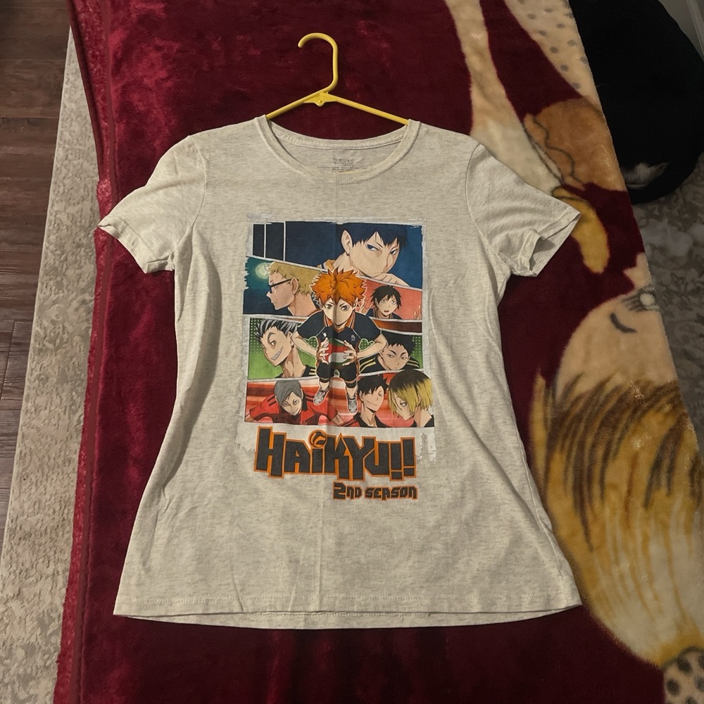 Women's Haikyuu! 2nd Season Graphic Tee - Gray